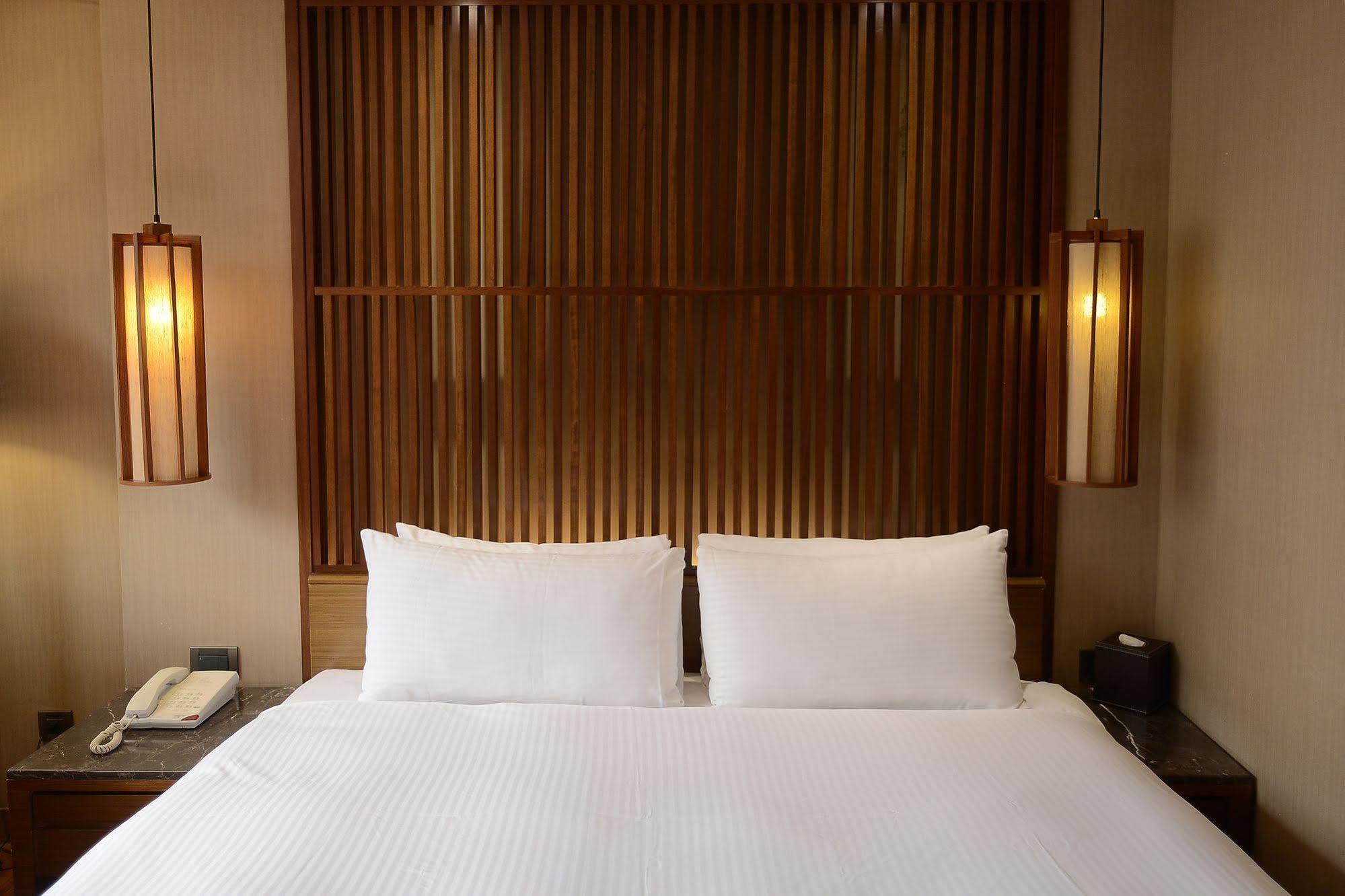 Guide Hotel Taipei Bade Экстерьер фото